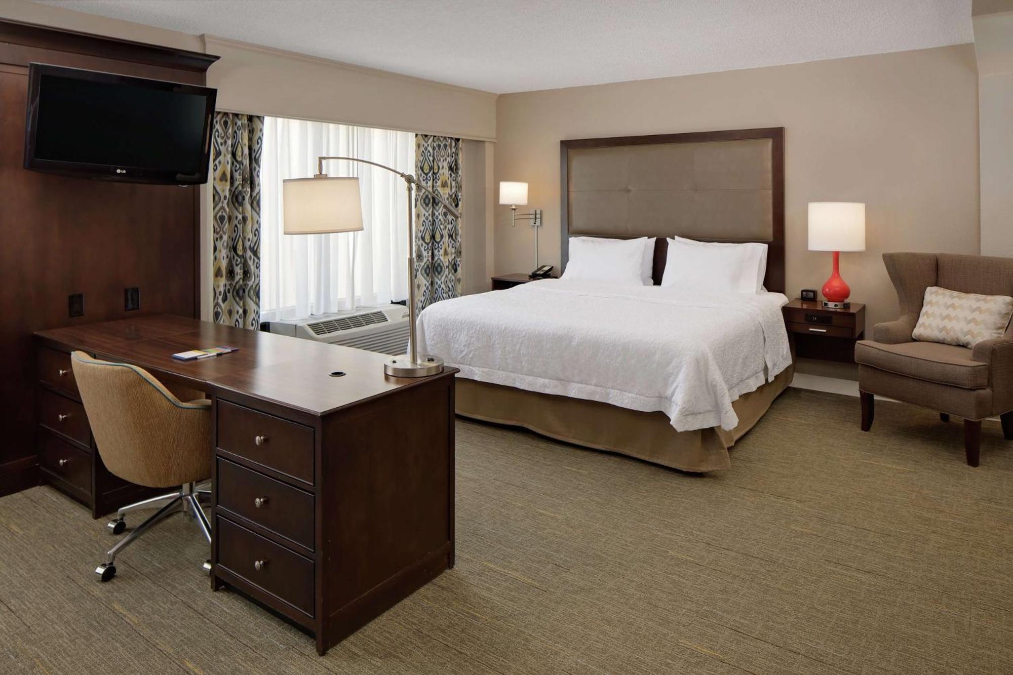 Hampton Inn Louisville Downtown Zewnętrze zdjęcie